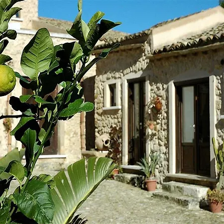 Baglio San Nicola Alloggio per agriturismo Naro